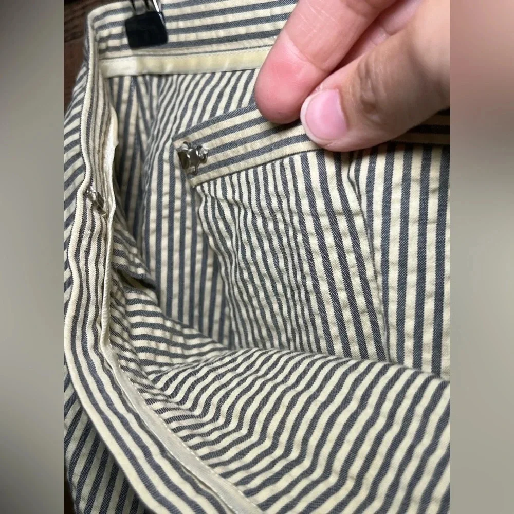🌻 Isaac Mizrahi 90s Seersucker Pencil Skirt Buttoned Side Closure size 8 vintage - Picture 4 of 7